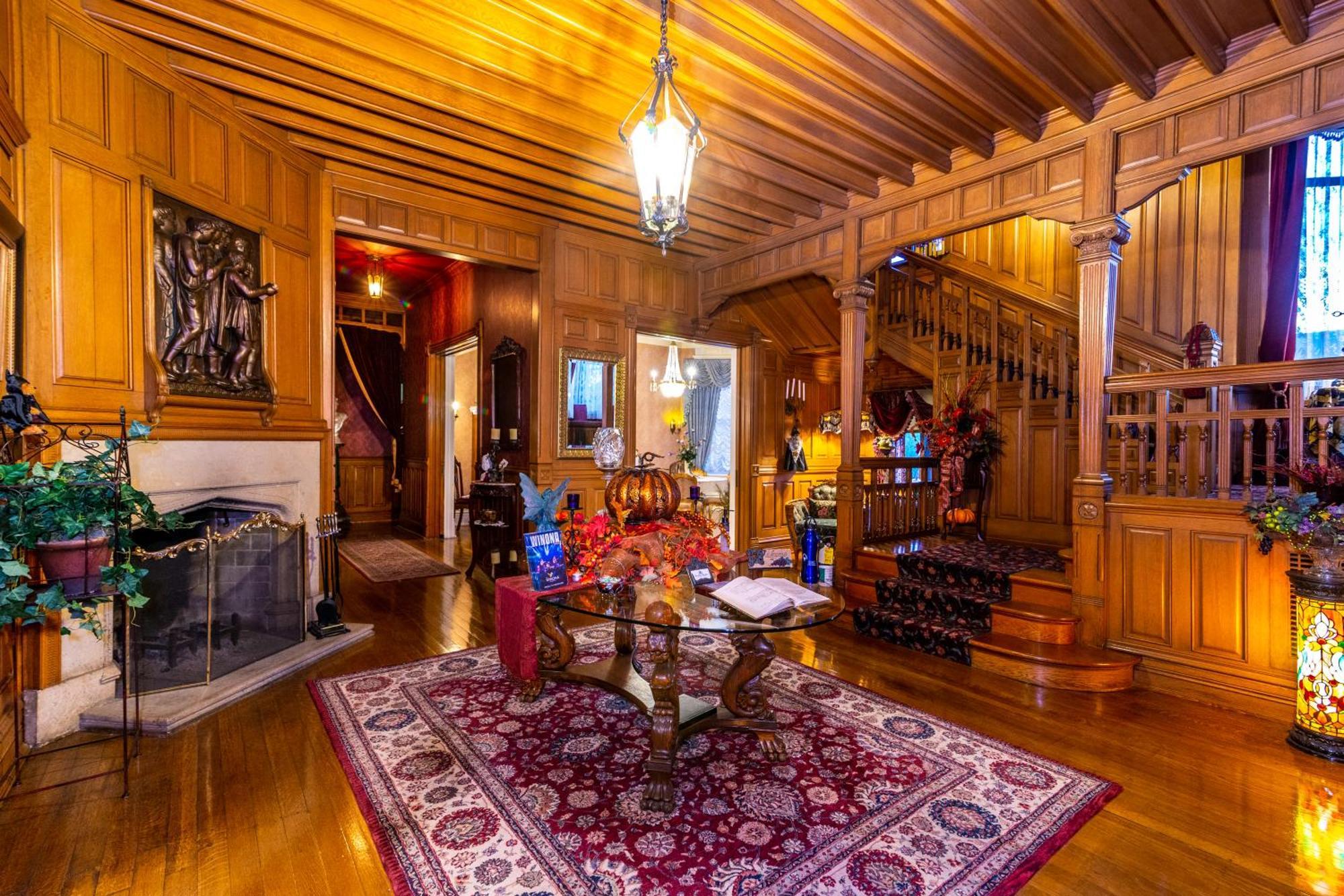 Alexander Mansion Bed & Breakfast Winona Εξωτερικό φωτογραφία