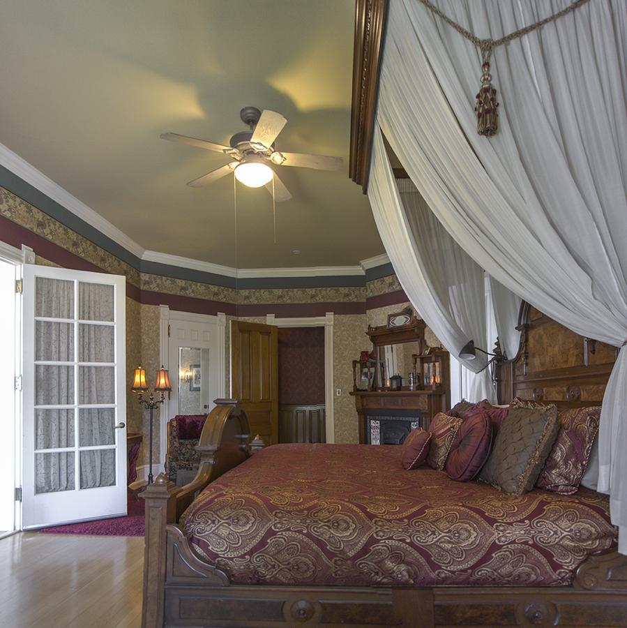 Alexander Mansion Bed & Breakfast Winona Εξωτερικό φωτογραφία