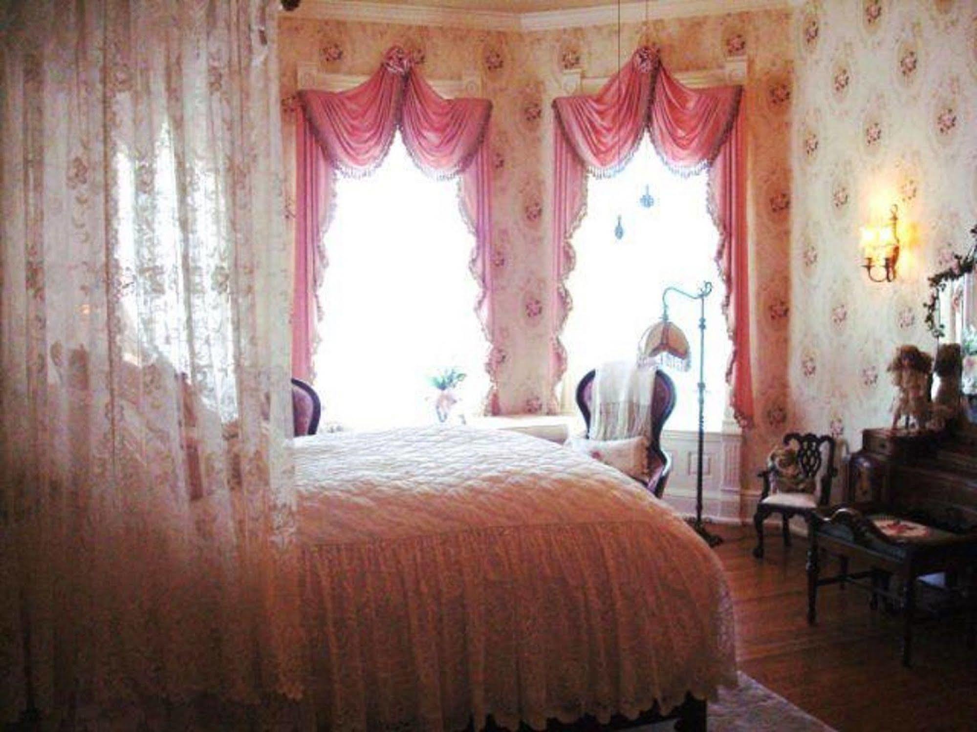 Alexander Mansion Bed & Breakfast Winona Εξωτερικό φωτογραφία